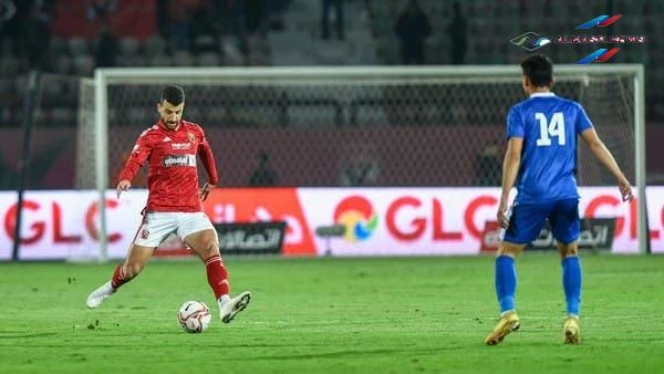 الأهلي يتعادل مع سموحة ويرفض هدية الزمالك في الدوري المصري الممتاز