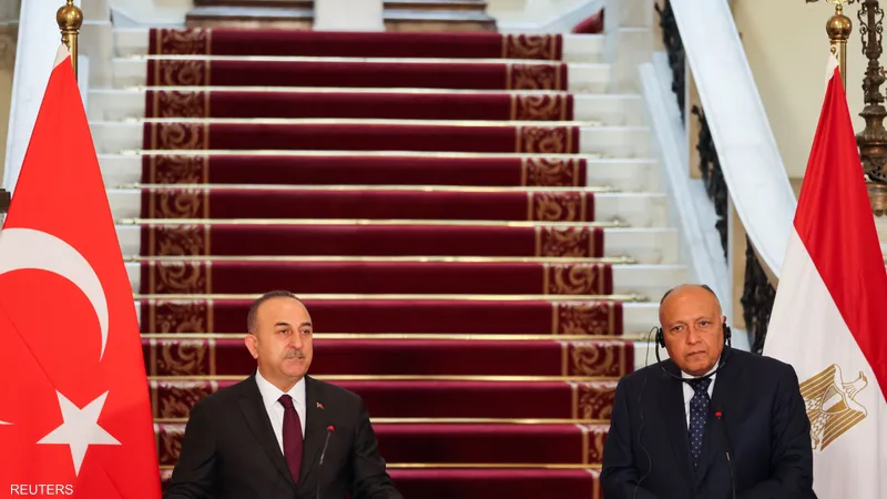 وزيرا خارجية مصر وتركيا يبحثان استعادة العلاقات بصورة كاملة