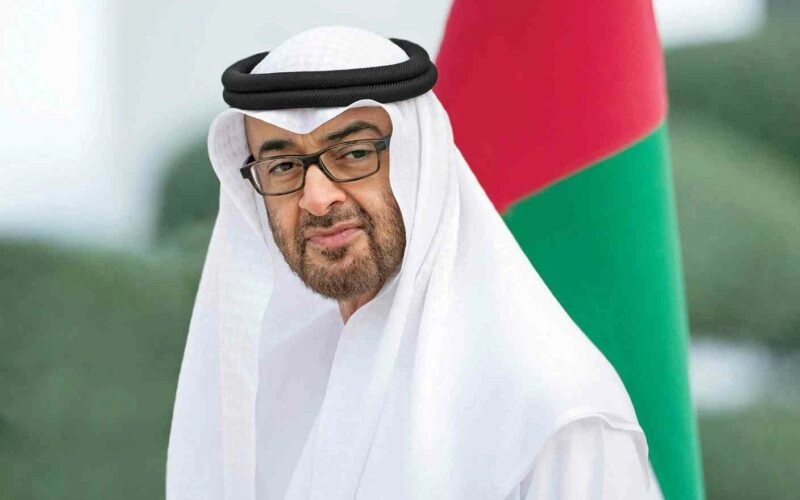 قرار عاجل من رئيس الإمارات محمد بن زايد يخص المواطنين والمقيمين .. تعرف عليه