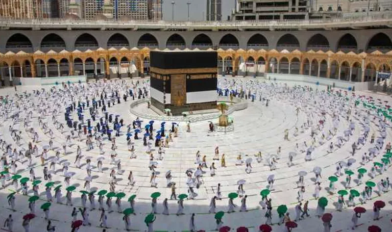 السلطات السعودية توضح طريقة دخول مكة لأداء الحج لحاملي تأشيرة الزيارة 2023