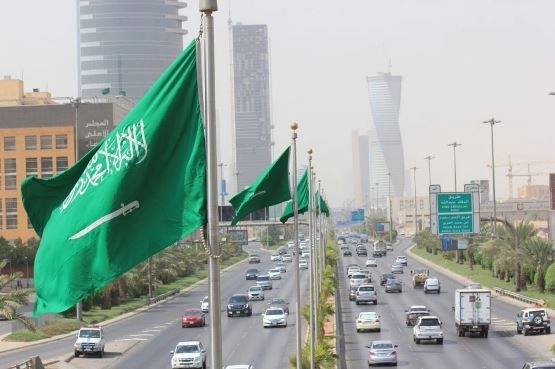 مهلة 30 شوال .. السعودية تعلن رسمياً عن إبعاد جميع الوافدين العاملين في هذه المهن (قائمة المهن)