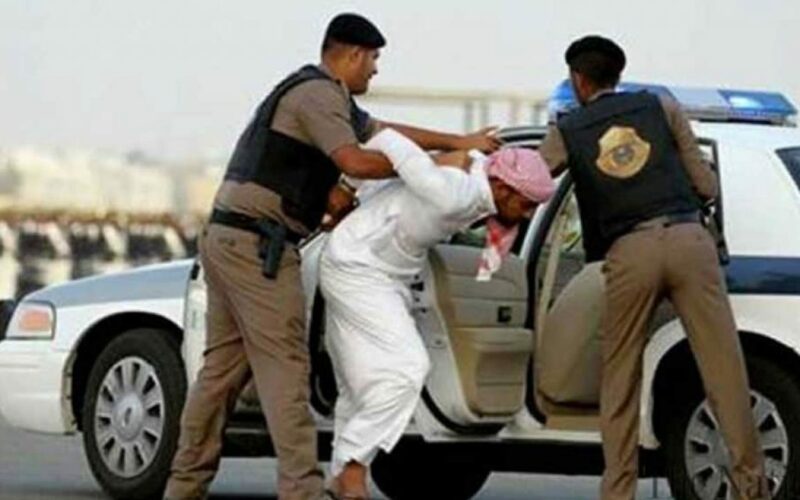 السلطات السعودية.. 7 أخطاء شائعة قد تؤدي للسجن ودفع غرامة 50 ألف ريال!.. تجنبها الآن