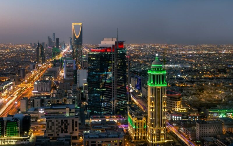 السعودية تطلق مبادرة استثنائية: استقدم أقاربك مجانًا وبدون تكاليف مالية