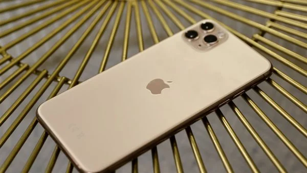 iPhone 11 Pro : ايفون 11 برو Max أفضل أيفون من آبل يقدم قيمة مقابل سعر رائع