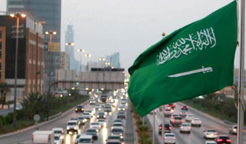 ابتداء من اليوم.. الداخلية السعودية تصدر قرار بترحيل كل مقيم يعمل في تلك المهن
